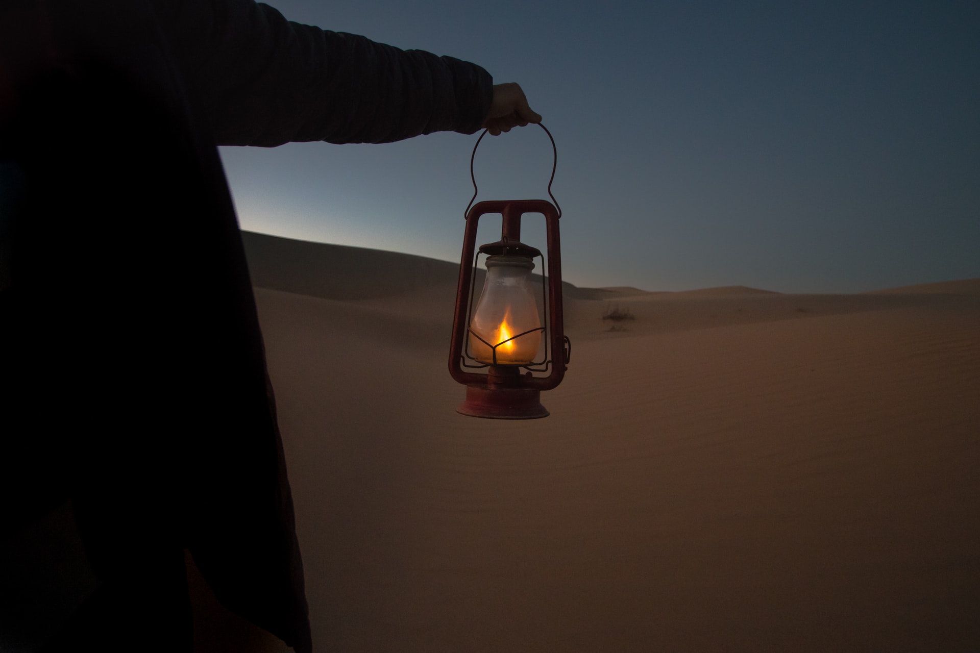 من رتكب الذنوب في رمضان